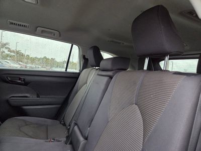 2023 Toyota Highlander - Photo 19