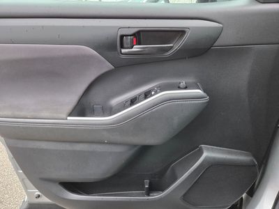 2023 Toyota Highlander - Photo 26