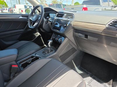 2024 Volkswagen Tiguan - Photo 9