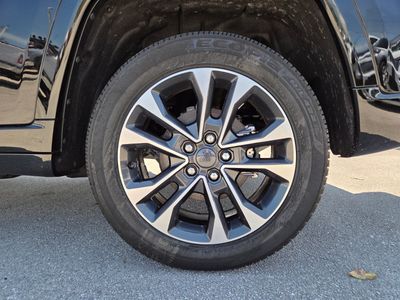 2022 Jeep Grand Cherokee - Photo 16