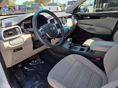 2020 Kia Sorento - Photo 25