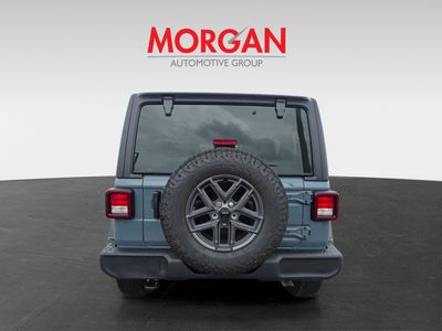 2025 Jeep Wrangler - Photo 4
