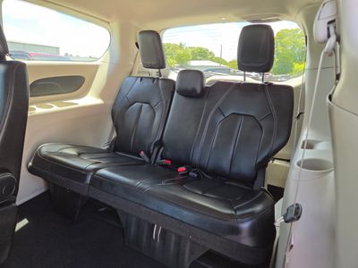 2023 Chrysler Pacifica - Photo 18