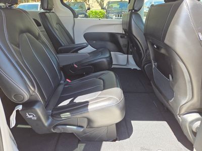 2023 Chrysler Pacifica - Photo 13