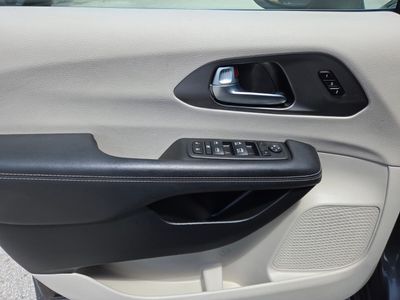 2023 Chrysler Pacifica - Photo 26