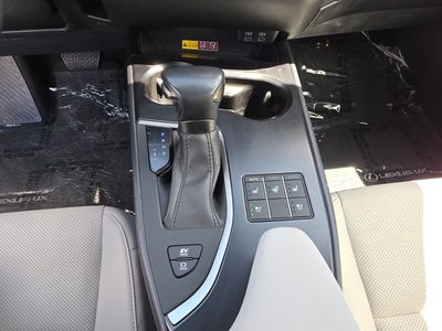 2023 Lexus UX - Photo 26