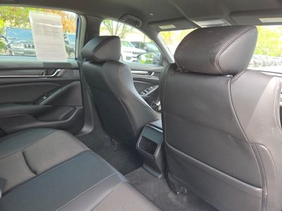 2022 Honda Accord Hybrid - Photo 12