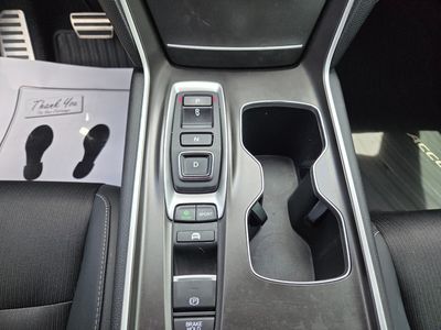 2022 Honda Accord Hybrid - Photo 24