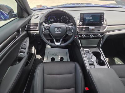2022 Honda Accord Hybrid - Photo 19