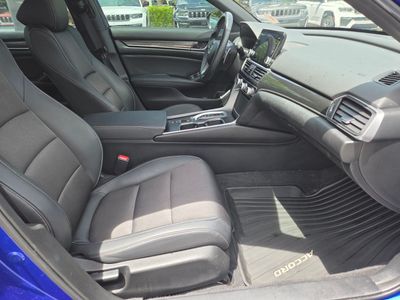 2022 Honda Accord Hybrid - Photo 10