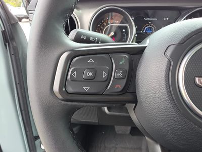 2023 Jeep Gladiator - Photo 26