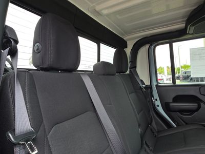 2023 Jeep Gladiator - Photo 14