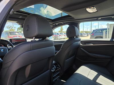 2023 BMW 5 Series - Photo 18