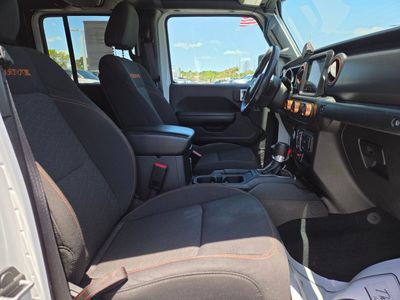 2023 Jeep Gladiator - Photo 10