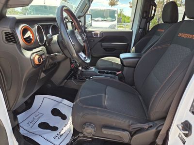 2023 Jeep Gladiator - Photo 21