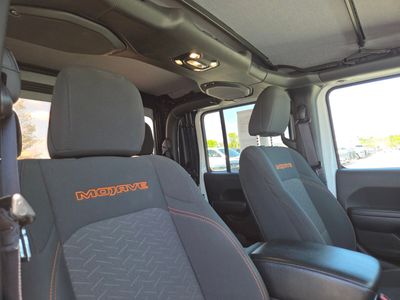 2023 Jeep Gladiator - Photo 11