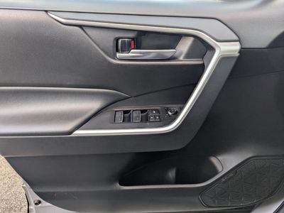 2022 Toyota RAV4 - Photo 25