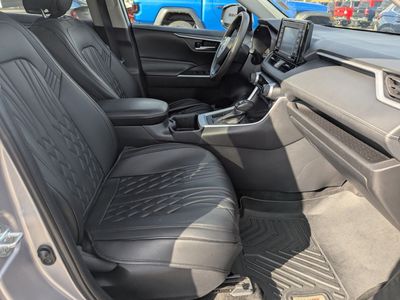 2022 Toyota RAV4 - Photo 10