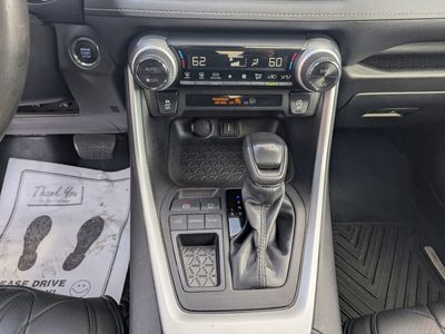 2022 Toyota RAV4 - Photo 26