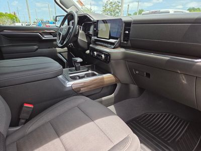 2024 Chevrolet Silverado 1500 - Photo 9