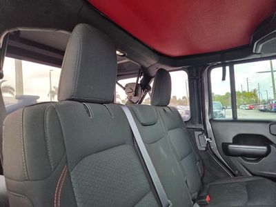 2022 Jeep Wrangler - Photo 14