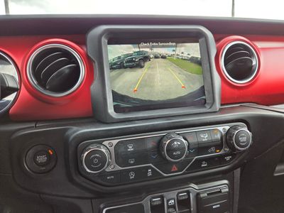 2022 Jeep Wrangler - Photo 30