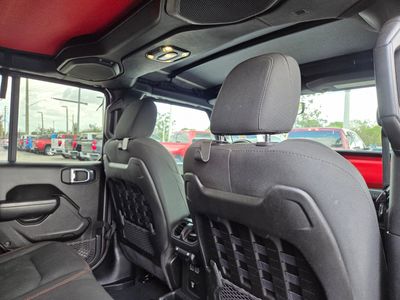 2022 Jeep Wrangler - Photo 12