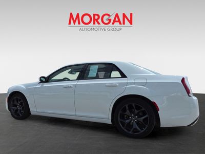 2023 Chrysler 300 - Photo 5