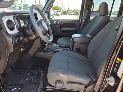 2024 Jeep Wrangler - Photo 22