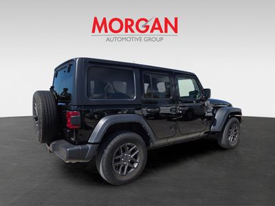 2024 Jeep Wrangler - Photo 3