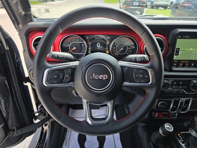 2023 Jeep Gladiator - Photo 25