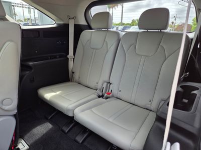2025 Kia Sorento - Photo 18