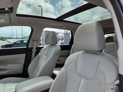 2025 Kia Sorento - Photo 24