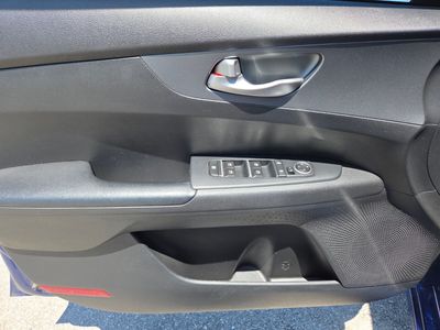 2021 Kia Forte - Photo 23