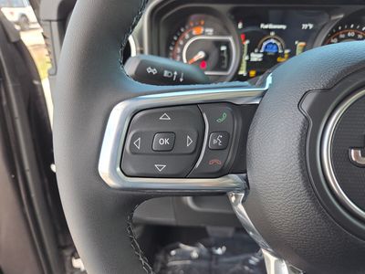 2026 Jeep Wrangler - Photo 17