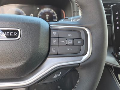 2026 Jeep Grand Wagoneer - Photo 19