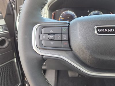 2026 Jeep Grand Wagoneer - Photo 18