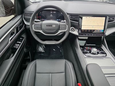 2026 Jeep Grand Wagoneer - Photo 12