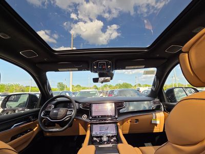 2026 Jeep Grand Wagoneer - Photo 11