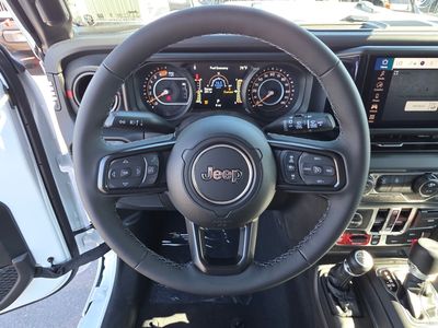 2026 Jeep Wrangler - Photo 17