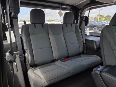 2026 Jeep Wrangler - Photo 9