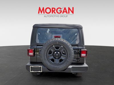 2026 Jeep Wrangler - Photo 4