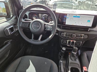 2026 Jeep Wrangler - Photo 10