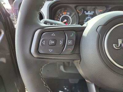 2026 Jeep Wrangler - Photo 18