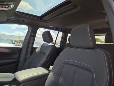 2026 Jeep Grand Cherokee - Photo 12