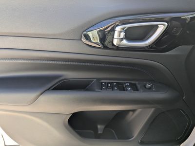 2026 Jeep Compass - Photo 14