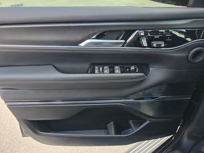 2026 Jeep Grand Wagoneer L - Photo 16