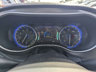 2026 Chrysler Pacifica — photo 20 view