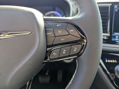 2026 Chrysler Pacifica — photo 19 view