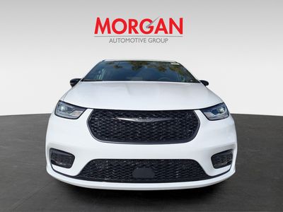 2026 Chrysler Pacifica — side profile view
